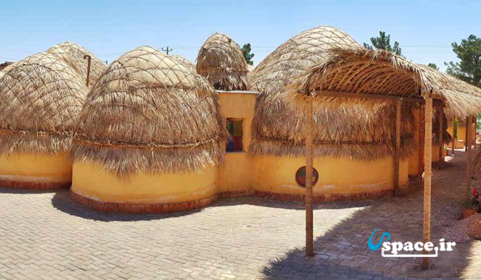 کپرهای چوبی هتل سنتی عماد نظام - فردوس - خراسان جنوبی
